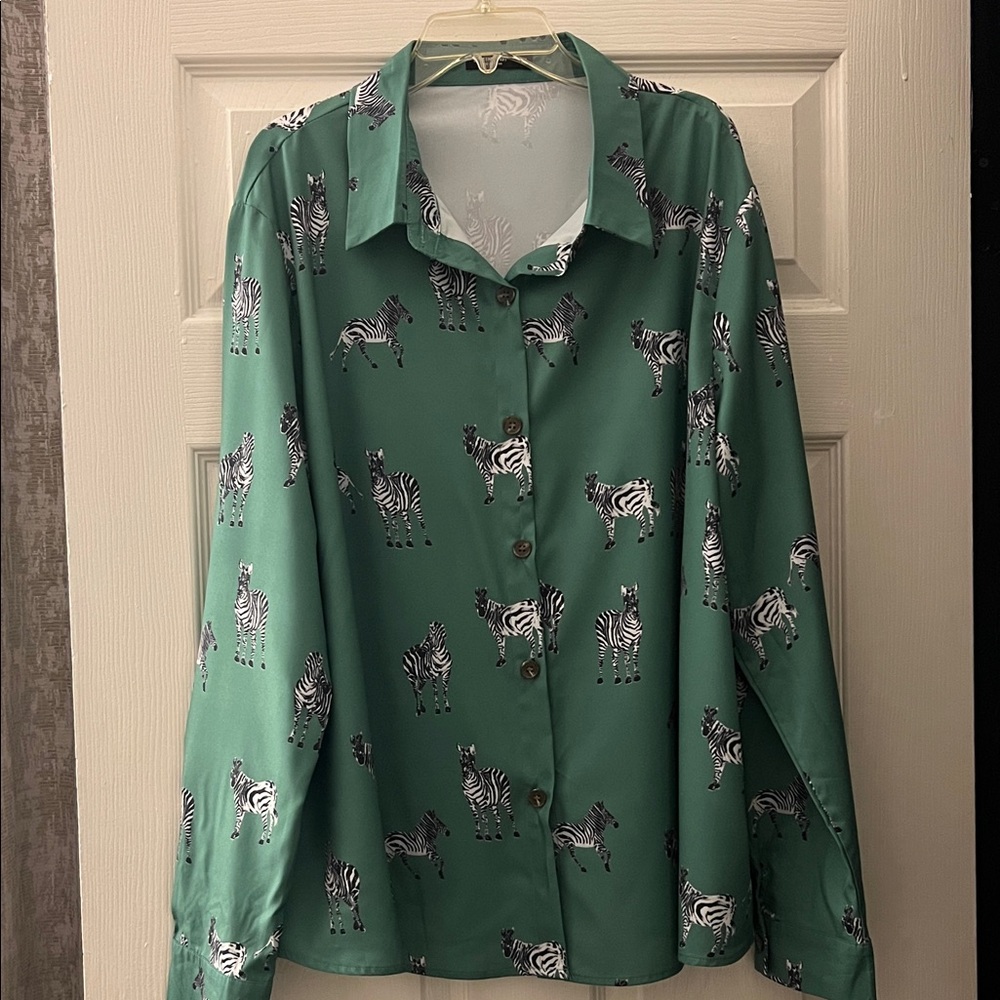 SHEIN Green Zebra Print Button-Up Blouse